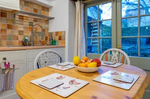 Derenham Cottage - Image 4