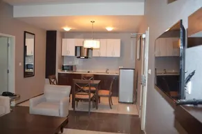 Lakewood Luxury Apartments - Image 4