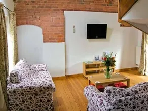Pear Tree Cottage - Image 5