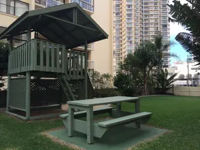 Aloha Apartments - Image 2