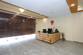 Hotel Mahima Palace by OYO Rooms - Image 2