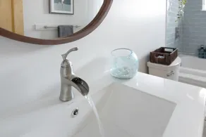 cozy lakeshore cottage - Image 2