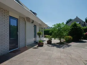 Detached, 6-person House in a Quiet Holiday Park Nearby Ouddorp - Image 4