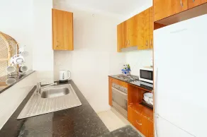 Comfy Coogee 1 Bedroom Hideaway - Image 4