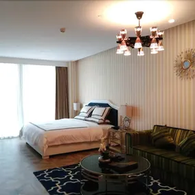 Lock Hotel - Image 3