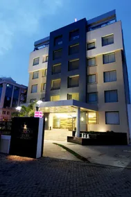 Vinstar Serviced Apartments - Image 4