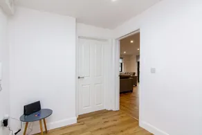 Stunning 2bed Flat in Bond House - Image 4