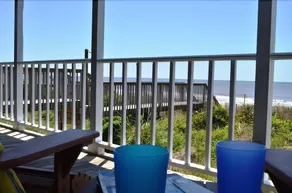 Coast 'n Along 3 Bedroom Home by RedAwning - Image 2