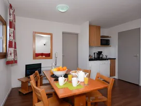Well-kept Apartment Right on the Slopes of Plagne Soleil - Image 3