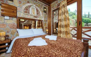 Oneiro Resort - Image 4