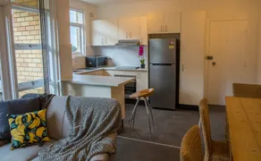 St Valentines Apartments - Image 5