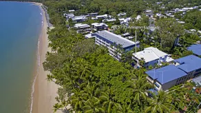 Oceanfront Breeze with Ultimate Beach Views 5 - Image 3