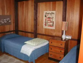 Flying Bridge Cottage - Three Bedroom Home - Image 2
