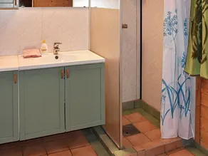 4 Person Holiday Home in - Image 2