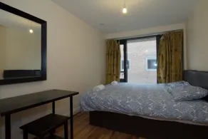 Luxury Ivy Exchange Apartments - Image 4
