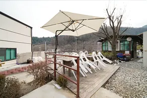 Gapyeong Mountain Or Sea Pension - Image 4