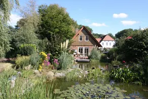 Gundies Home No. 15 GmbH - Image 3