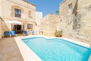Battista Holiday Home - Image 5