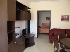 Belmont Court Apartments - Image 4