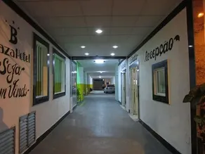 B Plaza Hotel - Image 5