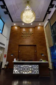 Hotel The Palmdale - Image 3