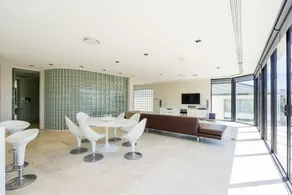 Luxurious Resort Living House - Image 5