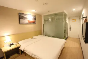 The selected hotel (Changshu Fangta Street Yushan Store) - Image 5