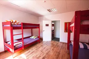 Red Emperor Hostel - Image 5