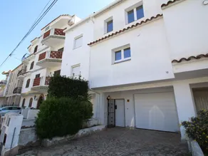 Cozy Holiday Home in Empuriabrava With Terrace and Jetty - Image 5
