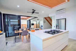 Isle Be Back Waterfront Luxury With Pool - Image 2