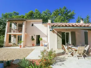 Lovely Villa in Buisson With Private Swimming Pool - Image 3