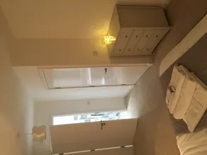 Town Apartment - Image 3
