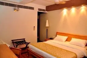 Hotel Apra Deluxe - Image 5
