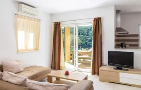 Nice Home in Labin With Wifi and 2 Bedrooms - Image 3
