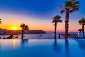 Karkos Beachfront Villa  Private pool - Image 5