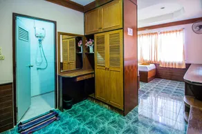 AC Resort - Image 5