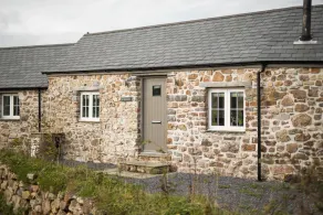 The Blacksmiths - Luxury Cottage, Countryside Views, Pet Friendly - Image 3