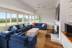 Bayside - Image 4