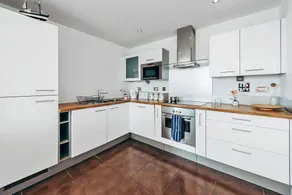 Royal Modern Apartment - Image 5