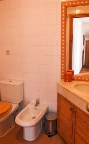 Quiet and Sunny central Lisbon apartment - Image 5