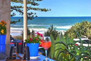 Coolum Baywatch Resort - Image 2