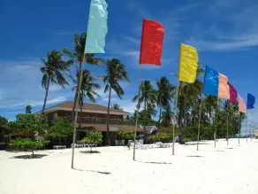 Malapascua Beach & Dive Resort - Image 2