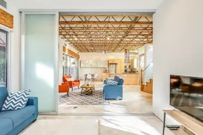San Juan Avenue Exclusive 4BR - Image 4