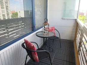 Seaside Downtown Apartment - Image 5
