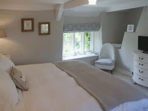 Brook Cottage - Image 2
