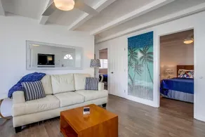 South Shore 2 2 Bedroom Condo - Image 4