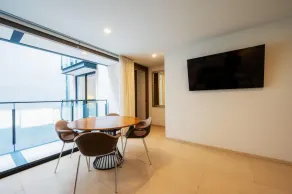 NEW Equipped Condo w GYM Roof - Image 3