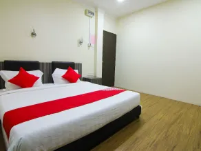Oyo 43915 T P Hotel - Image 2