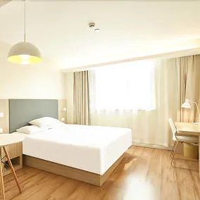 Hanting Hotel - Image 4