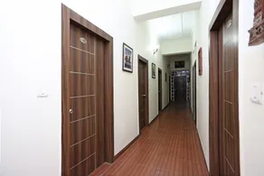 The Marc Blu by OYO Rooms - Image 4